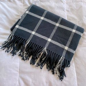 NWOT Mark & Graham Navy/White Windowpane Blanket Scarf 88x31”